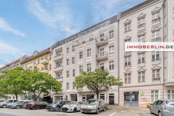IMMOBERLIN.DE - Чарівна стара квартира зі стукко з південним балконом і ліфтом у модному районі