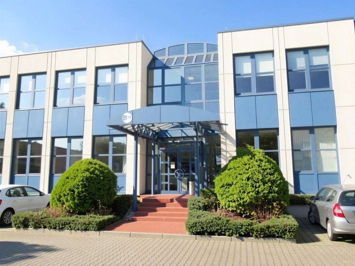 264 m² planta de oficinas PARQUE INDUSTRIAL en Dietzenbach en alquiler – Foto 1