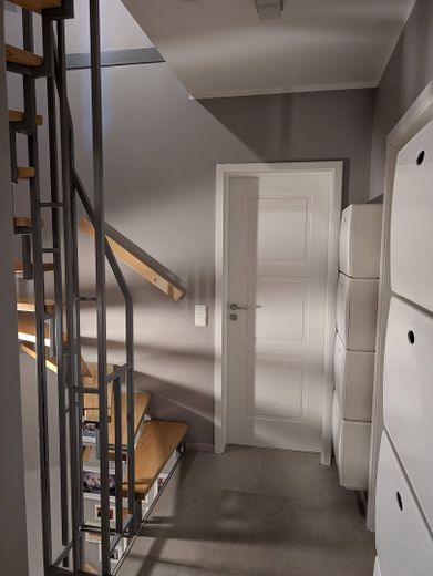 Gepflegtes Reihenmittelhaus mit hübschem Garten in Oberhausen Osterfeld-West + + +  provisionsfrei ! – Treppenhaus