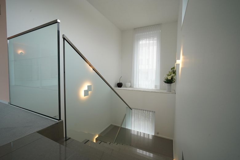 Luftige Bauhausvilla – Treppe 