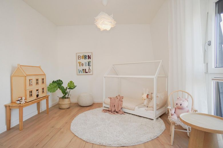 Provisionsfrei & bezugsfertig: Energieklasse B, Wärmepumpe, PV, Garten & Garage – Schlafzimmer 2 / Kinderzimmer