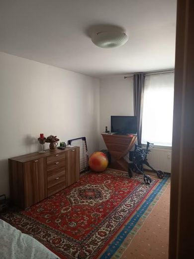 RESERVIERT  Attraktive 3-Zimmer-Eigentumswohnung 80 m² mit Balkon 7.800€ p.a. – Dinderzimmer