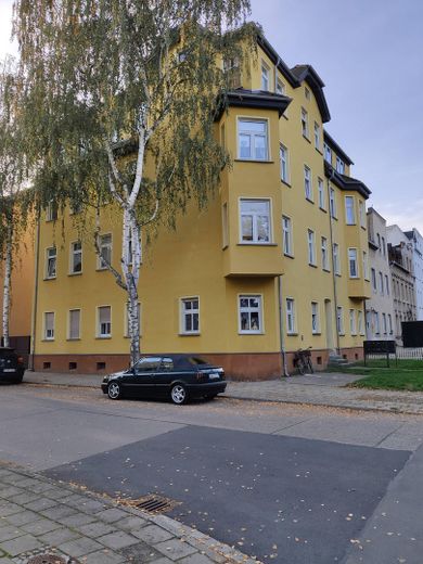 Mehrfamilienhaus von Privat im Zentrum von Schönebeck – Foto 1