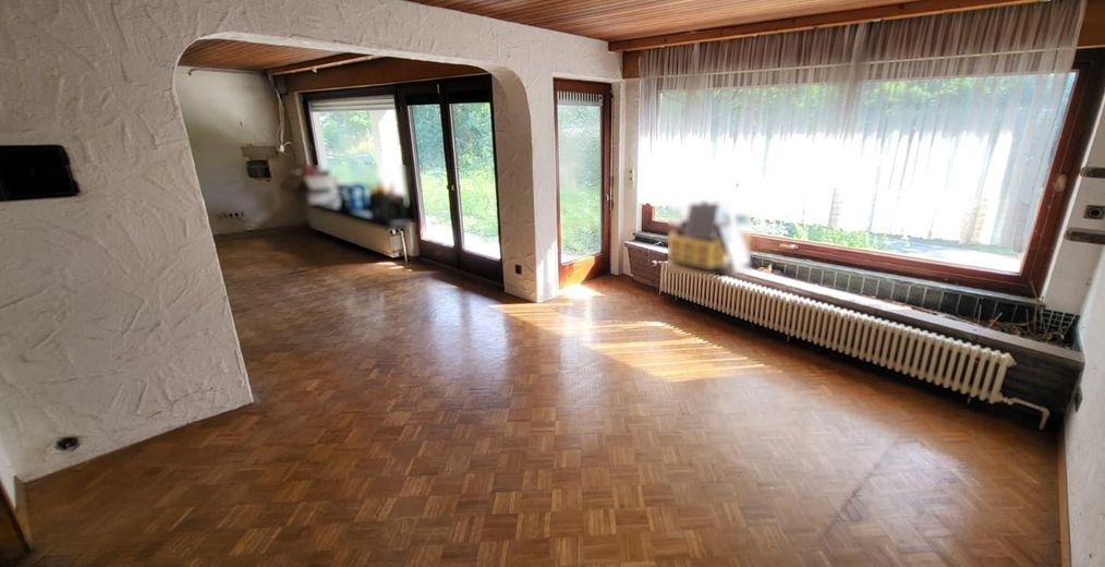 Architektenhaus in ausergewöhnlicher Alleinlage – Esszimmer EG_2