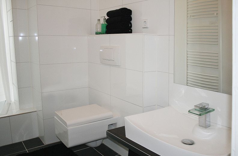 Charmante Gründerzeitwohnung mit originalem Kachelofen – फोटो 13