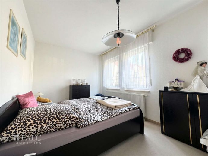 Renditestark investieren: 3-Zimmer-Wohnung Leipzig – Schlafzimmer