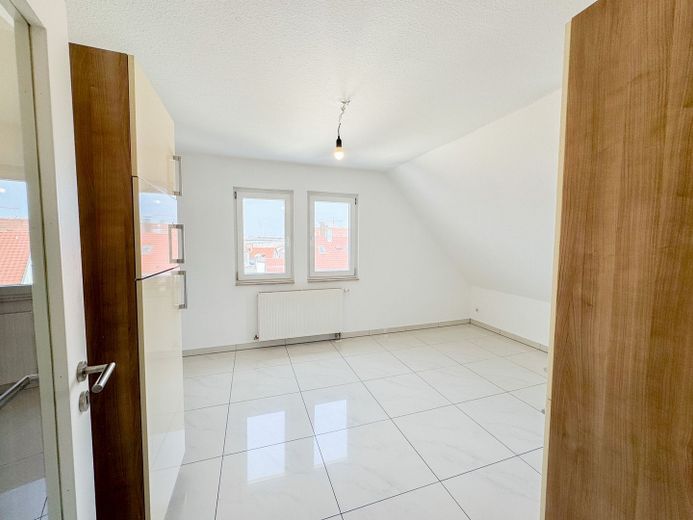 Helle und großzügige 3,5-Zimmer Maisonettewohnung mit EBK und Balkon! – Ebene 1 - Küche
