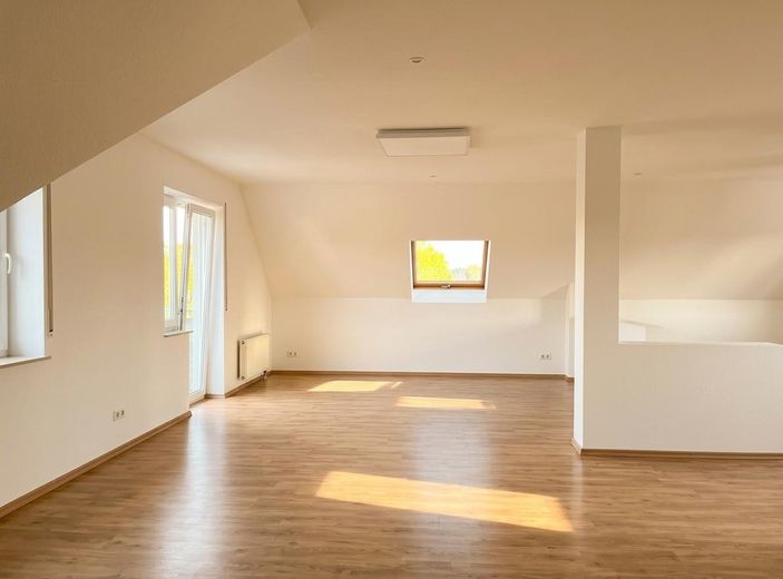 Ampio appartamento di 4 locali in affitto a Meerbusch-Lank-Latum – Wohnbereich