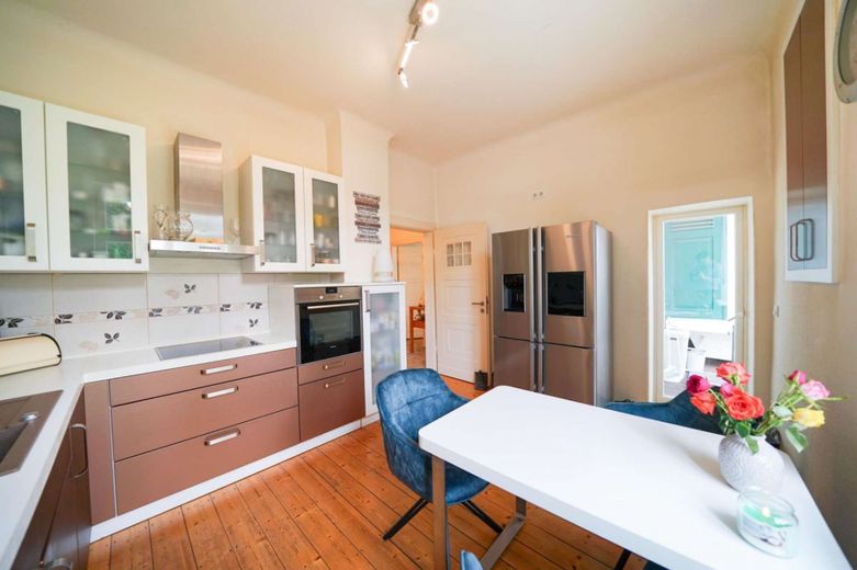 Altbau-Eleganz: Vielseitig nutzbar &amp; modernisiert - Stadtvilla in Bestlage von Bergisch-Neukirchen! – Bild 13