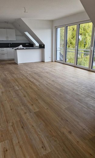 Blick Esszimmer Parkett