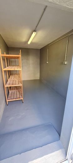 More than a house: exceptional property with plenty of space for living, working and your own ideas – Nebengelass Raum 2 