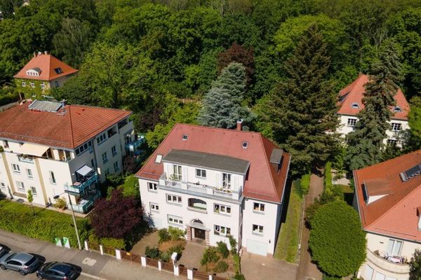 ++VERMIETETE ++ 3-Raum-Wohnung direkt am Clara Zetkin Park