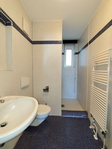 Einzigartiges Architektenhaus mit Aufzug, Panoramaterrasse und exklusivem Komfort in 95326 Kulmbach! – UG Duschbad