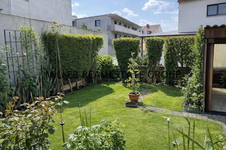 Charmantes Wohnensemble mit zwei Wohneinheiten! – Gartenbereich