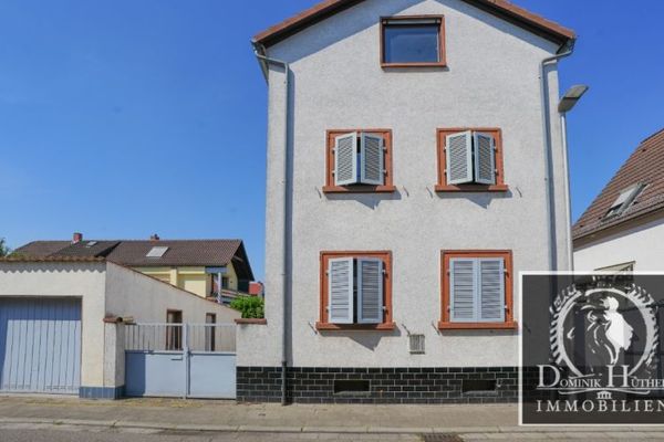 Viel Platz für die Familie! Einfamilienhaus in Mutterstadt mit ca. 190 qm Wohnfläche & Garage