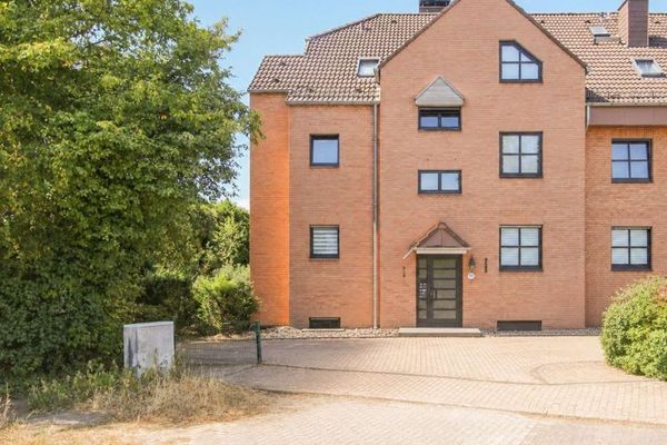 बिना कमीशन! Mülheim-Saarn में लगभग 52 वर्ग मीटर क्षेत्रफल वाला, तुरंत उपलब्ध 2-कमरे का स्वामित्व वाला अपार्टमेंट, छत और बगीचे सहित