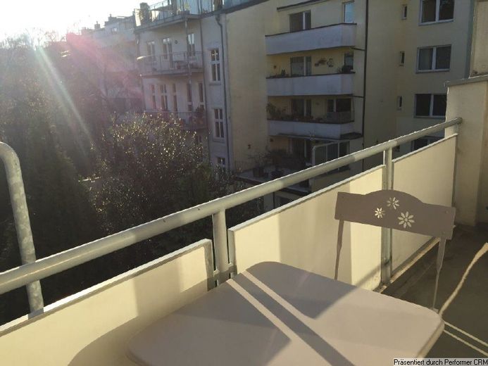 Apartamento completamente amueblado y moderno, con balcón, en una ubicación residencial privilegiada junto al Hofgarten, en Düsseldorf Pempelfort. – 6ce48bd74a332b79e573f3c2f471d980691adf45.jpg