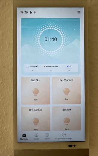 Möbliertes 1-Zimmer-Apartment mit Küche und Balkon (Erstbezug) – Touchpanel