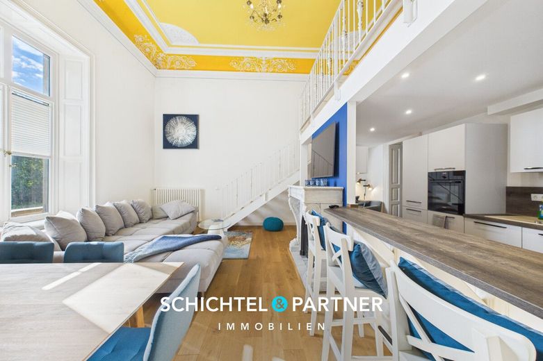 Vegesack | Einmalige Altbauwohnung in der Villa Fritze im Toscana-Stil – S&amp;P | Wohnbereich