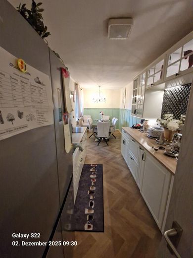 Küche mit Sitzplatz