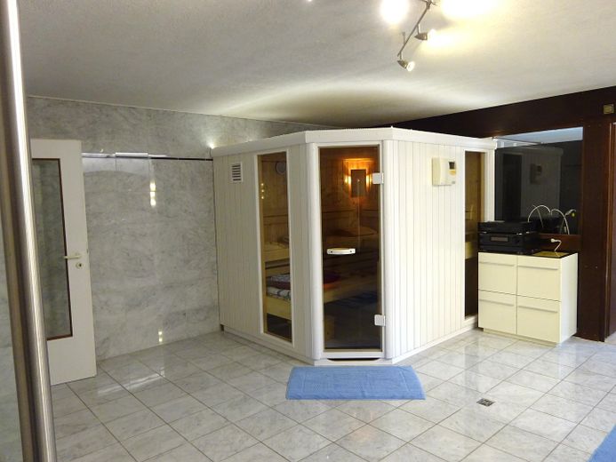 Große Maisonette mit Garten und Biotop – Wellnessbereich Sauna
