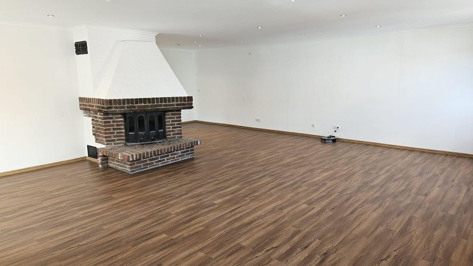 Wohn - und Esszimmer