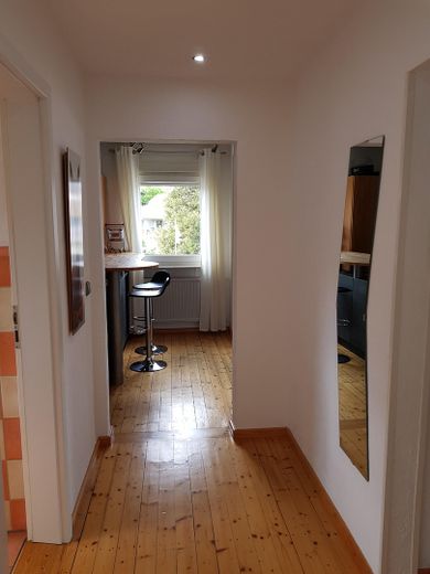 Top Maisonettewohnung mit Balkon, EBK und Klimaanlagen zu vermieten – फोटो 14