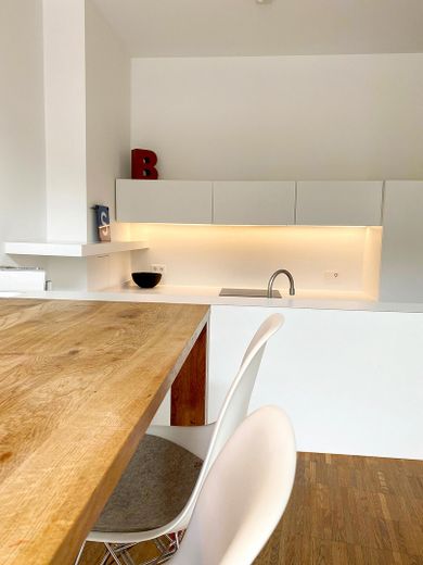 Townhouse-Wohnung Neckarstadt-Ost / Terrasse und Gartennutzung / 2 Balkone / Perfekt für Familien – Essbereich