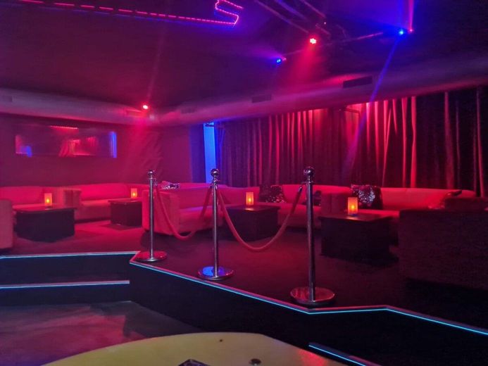 Eventlocation &amp; Club in Berlin zur Miete - bis 200 Gäste | Komplett ausgestattet – 2024-07-29 18.45.16
