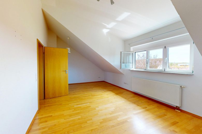 Schlafzimmer DG
