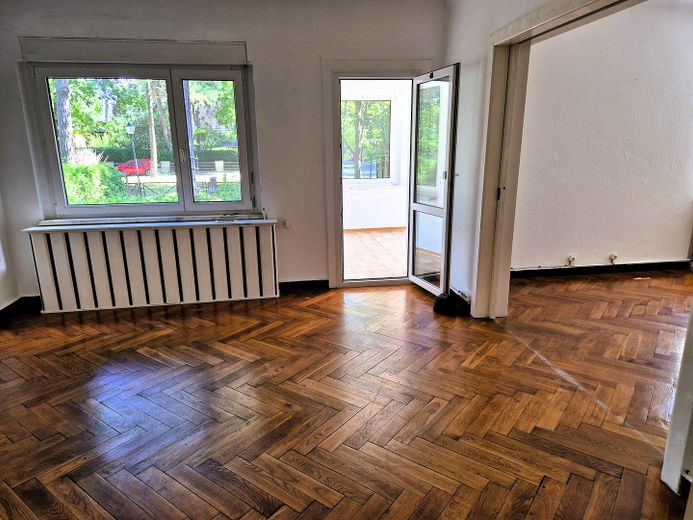 Großes Grundstück im Grünen mit Haus, Garage, Carport, Stellplätze – Eßzimmer