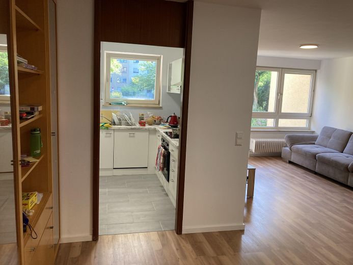 Möblierte 73m² Wohnung mit Balkon und Tiefgarage in ruhiger, zentraler Lage für Familien & Pendler – Foto 11