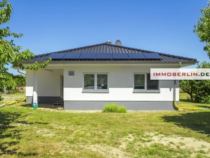 IMMOBERLIN.DE — Сучасний бунгало з чудовим сонячним садом і орендованою землею – Photo 1