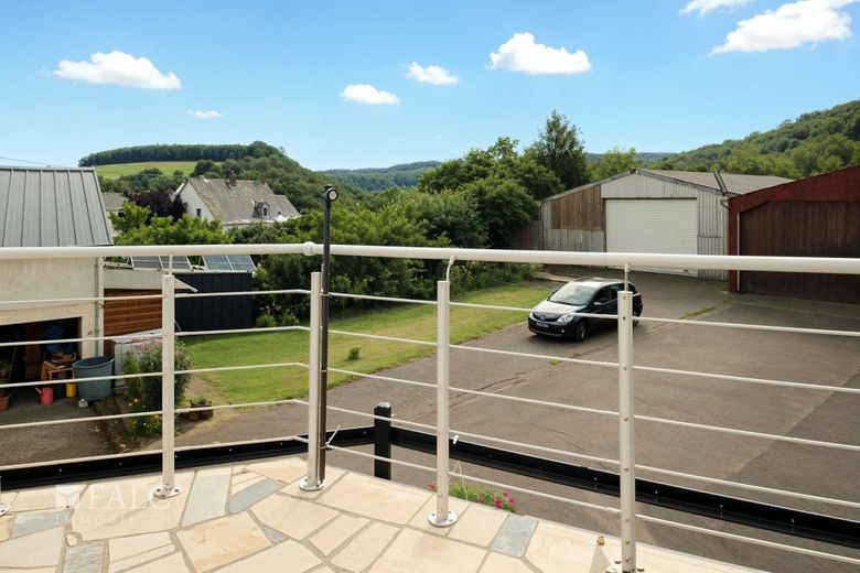 Im neuen Look! – Blick vom Balkon