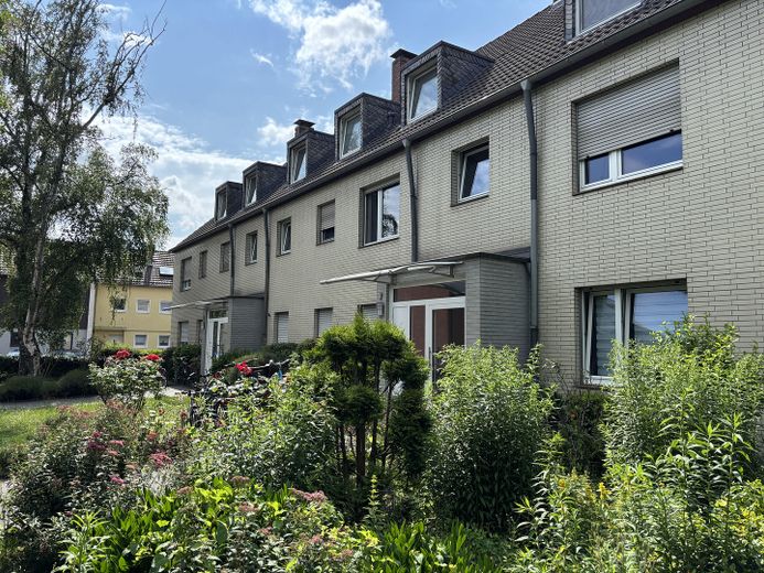 Modernisierte Anlageimmobilie nahe Deutzer Hafen mit langfristigem Entwicklungspotential – Foto 3