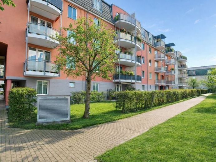 +ESDI+ Rzadka okazja: przestronne mieszkanie 4-pokojowe z pełnym komfortem – Zdjęcie 1