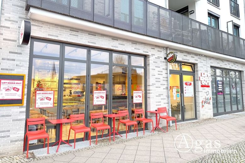 Nachmieter gesucht: Etabliertes italienisches Restaurant am Boxhagener Platz – Außenansicht