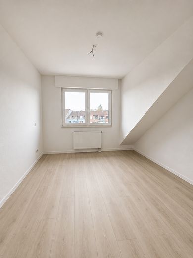 74qm Dachgeschosswohnung mit Phenthouse-Feeling mit 25qm Dachterrasse und Garage optional – Foto 5