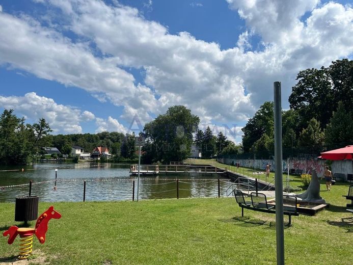 Baugrundstück für Einfamilienhaus mit großem Garten in ruhiger Lage nahe See im Berliner Umland – Miersdorfer See