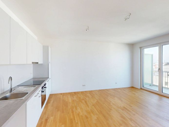 FAMILIEN AUFGEPASST: Wohntraum mit 5 Zimmern und Balkon in Berlin Lichtenberg – Ansicht I: Wohn- und Esszimme…