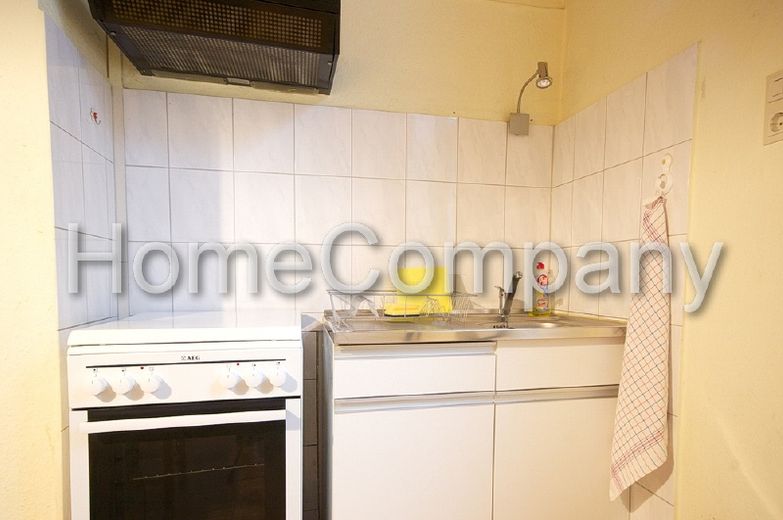 Freundlich eingerichtete Wohnung mit Internetzugang, ruhige Lage, sehr gute Verkehrsanbindung, gern an Wochenendheimfahrer – b5fb604dad95359bccfc5c5c728937605694e941.jpg