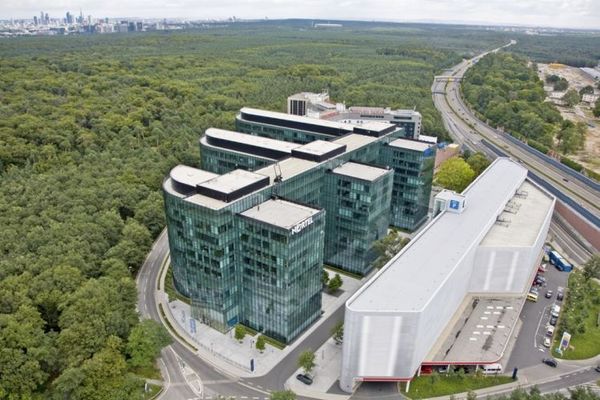 KLE!N - Provisionsfrei - Büroflächen direkt am Flughafen
