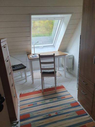 Attraktive lichtdurchflutete Maisonette-Wohnung – Zimmer