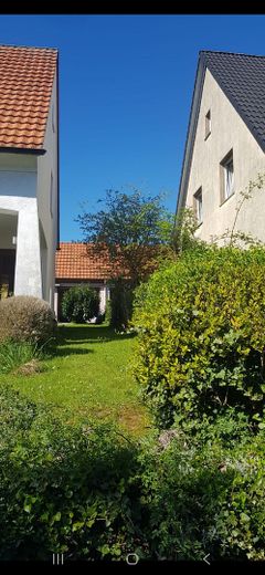 Toplage Günne: Sanierungsbedürftiges EFH/ZFH auf 840 m² Grundstück mit Seeblick-Potenzial – rechts vom Haus