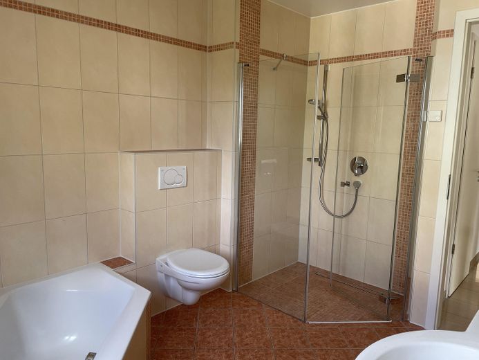 Bad mit Dusche
