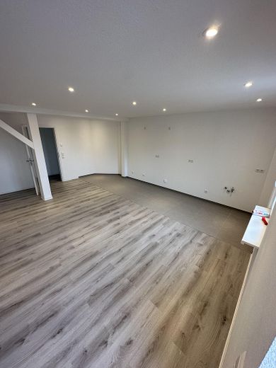 Kernsanierte 8-Zimmer Wohnung - Blick über Pforzheim – Wohn-/Essbereich