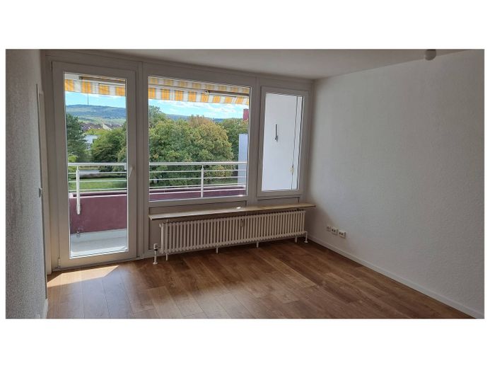 Cómodo piso de 3 habitaciones con balcón – Foto 1