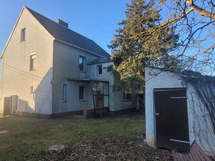 Beiersdorf- Großes Wohnhaus/ Bauernhof mit weitläufigem Gartengrundstück in Ortsrandlage! – Foto 1