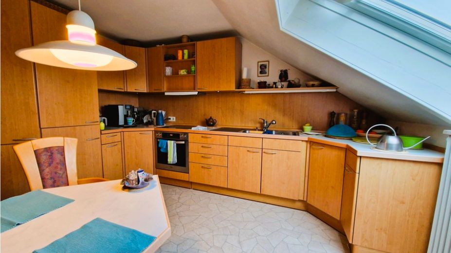 4,5-Zimmer-Dachgeschosswohnung – Foto 2