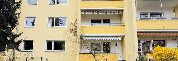 2 Zimmer Wohnung, moderniesiert, separate Küche, Garten, Parkplatz, ohne Provision, frei – Garten